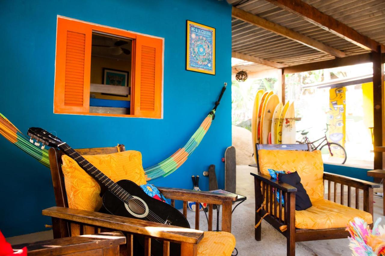 Sintonia Surf Hostel E Bar อูบาตูบา ภายนอก รูปภาพ