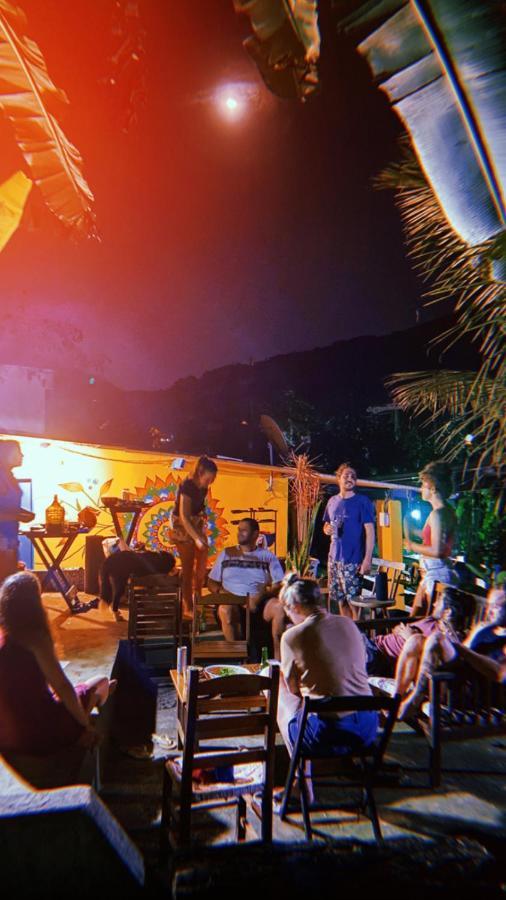 Sintonia Surf Hostel E Bar อูบาตูบา ภายนอก รูปภาพ